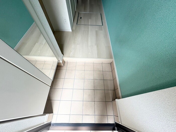 物件内観写真17　(玄関)