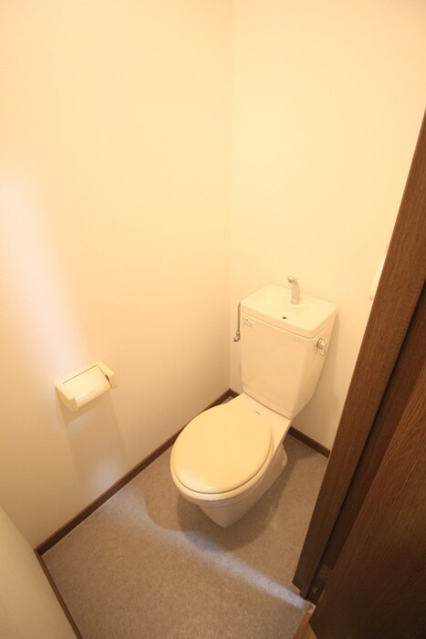 物件内観写真9　(トイレ)