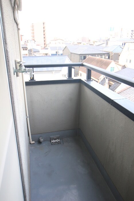 物件内観写真17　(洗濯機置場)