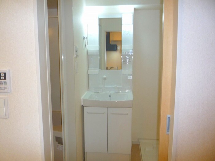 物件内観写真11　(洗面)