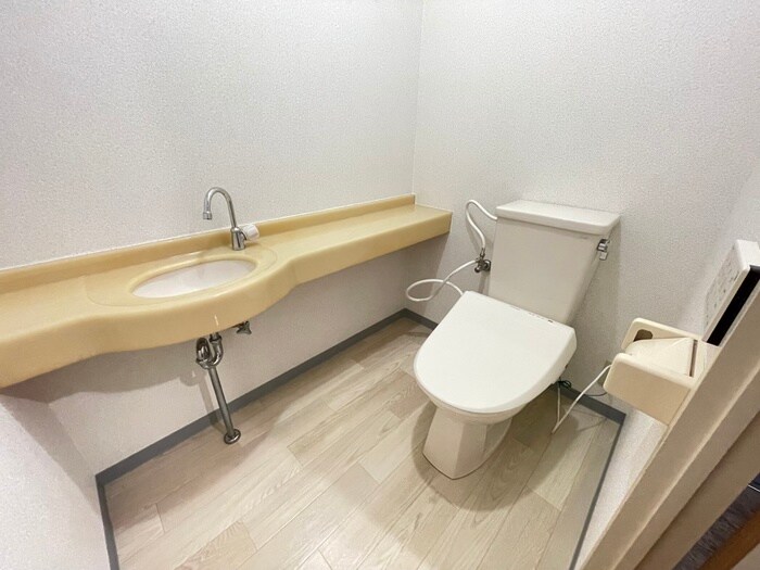 物件内観写真16　(トイレ)