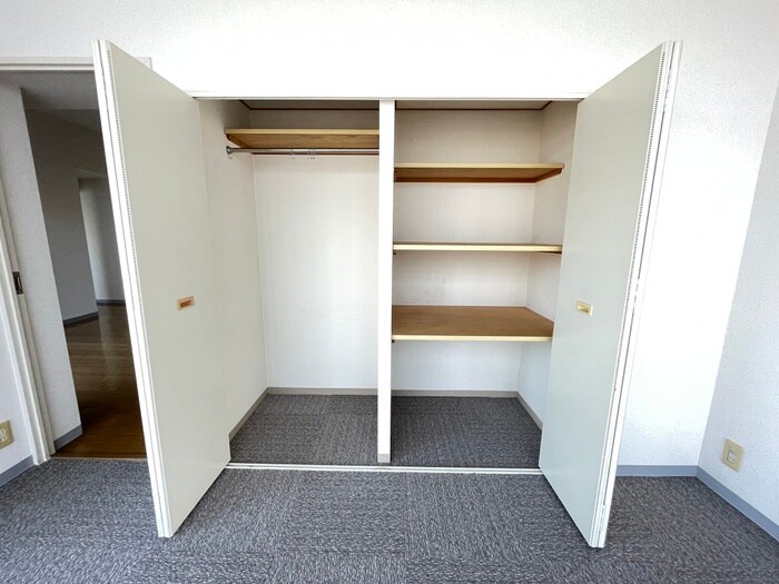 物件内観写真18　(収納)