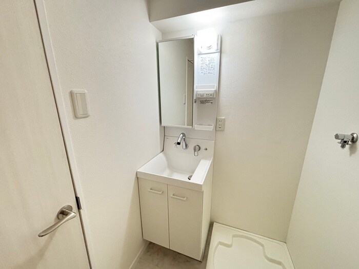 物件内観写真12　(洗面)