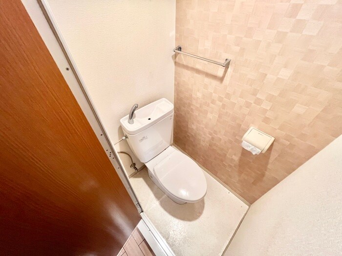 物件内観写真15　(トイレ)