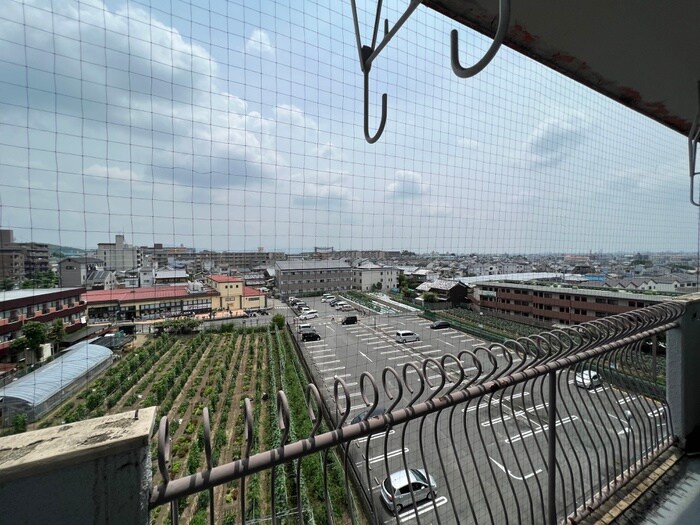 物件内観写真17　(室内からの展望)