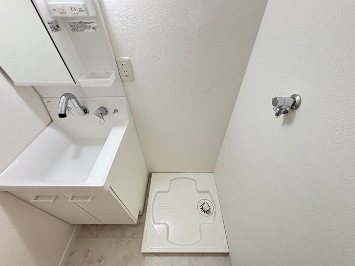 物件内観写真17　(洗濯機置場)