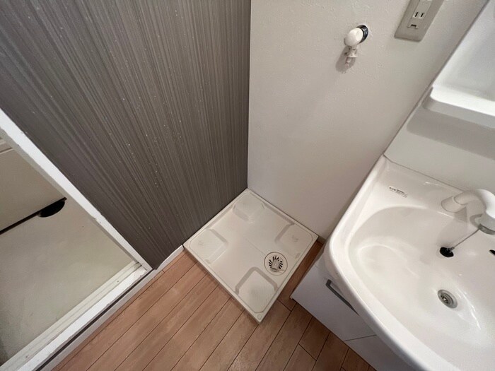 物件内観写真19　(洗濯機置場)