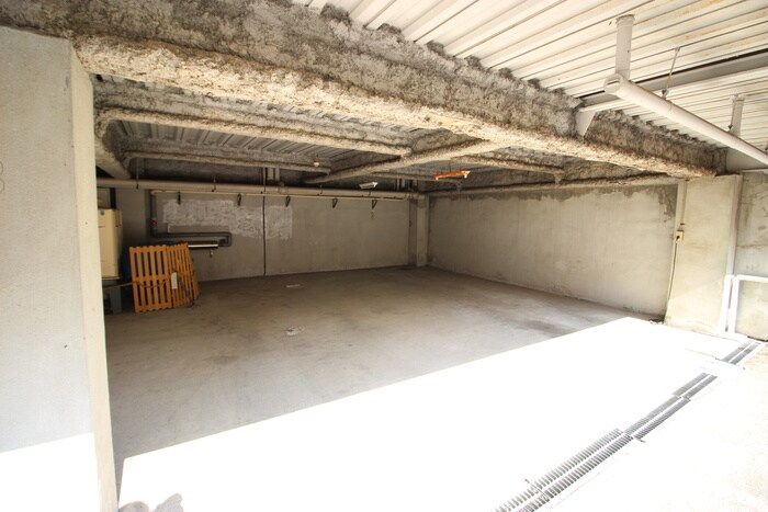 物件外観写真4　(駐車場)