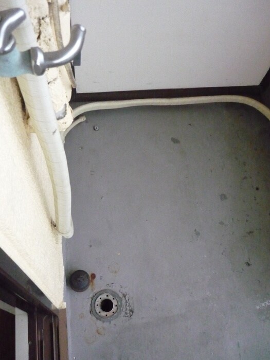 物件内観写真14　(洗濯機置場)