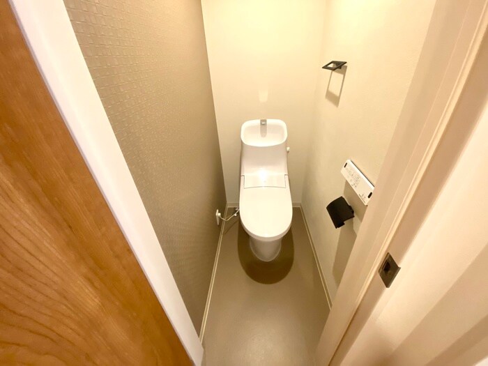 物件内観写真10　(トイレ)