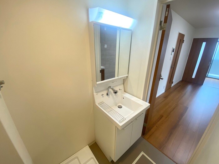 物件内観写真11　(洗面)