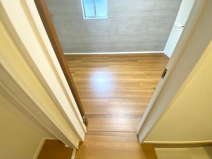 物件内観写真19　(廊下)