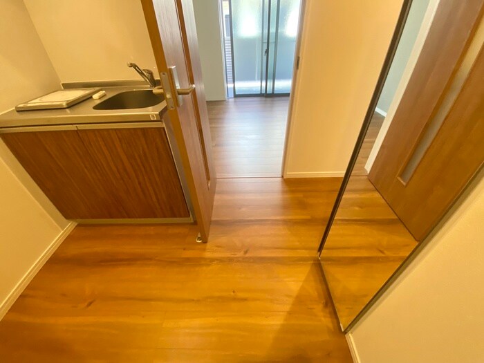 物件内観写真19　(廊下)