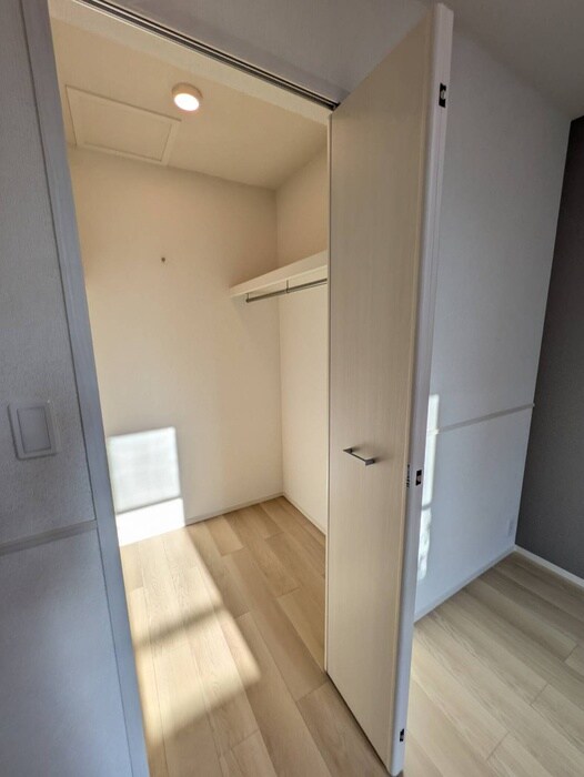 物件内観写真11　(収納)