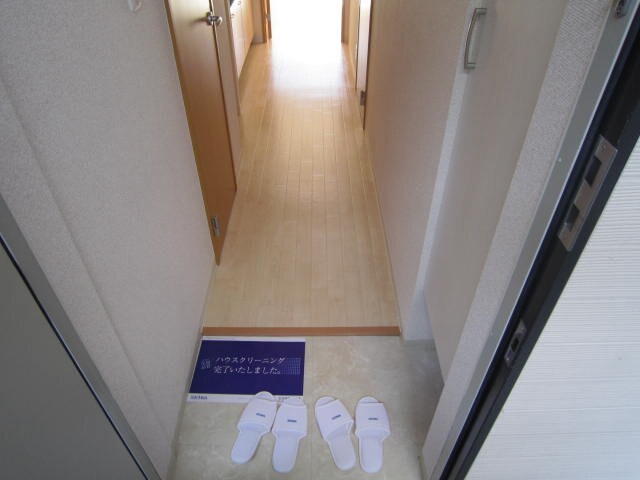 物件内観写真15　(玄関)