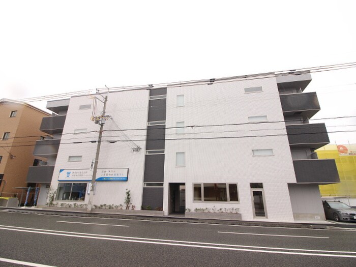 物件外観写真3　(外観写真)