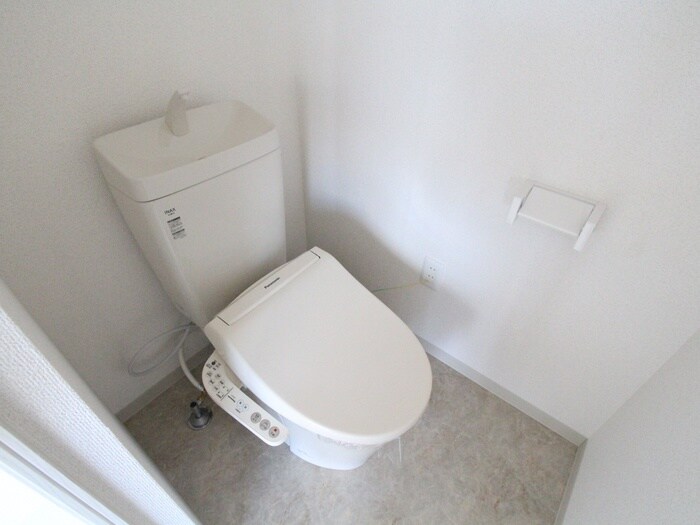 物件内観写真14　(トイレ)