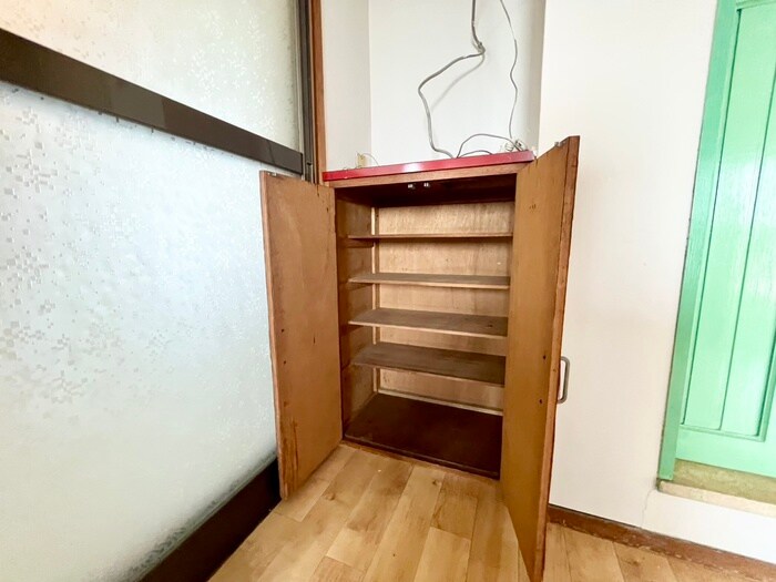 物件内観写真8　(靴箱)
