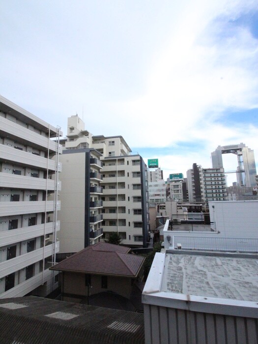 物件内観写真22　(室内からの展望)