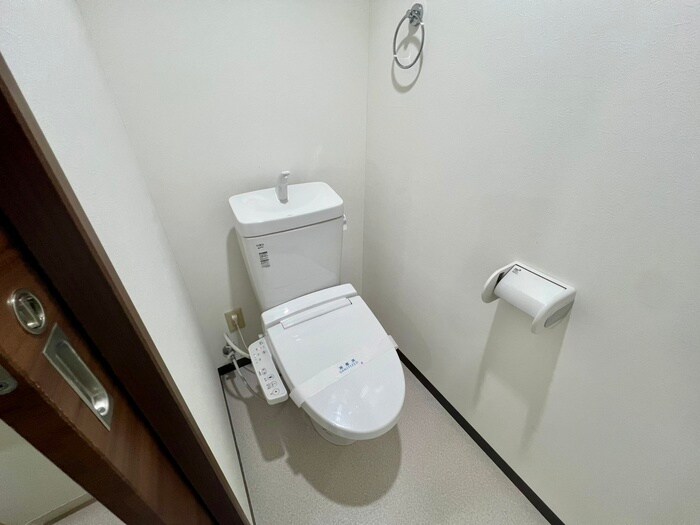 物件内観写真16　(トイレ)