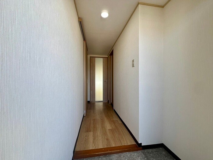 物件内観写真20　(廊下)