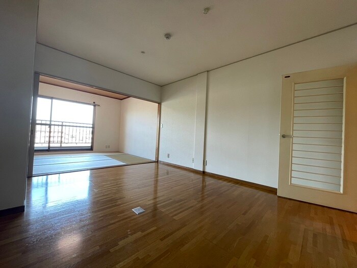 物件内観写真8　(居室)