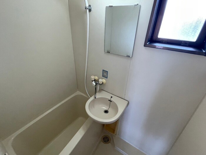 物件内観写真12　(バス／シャワールーム等)