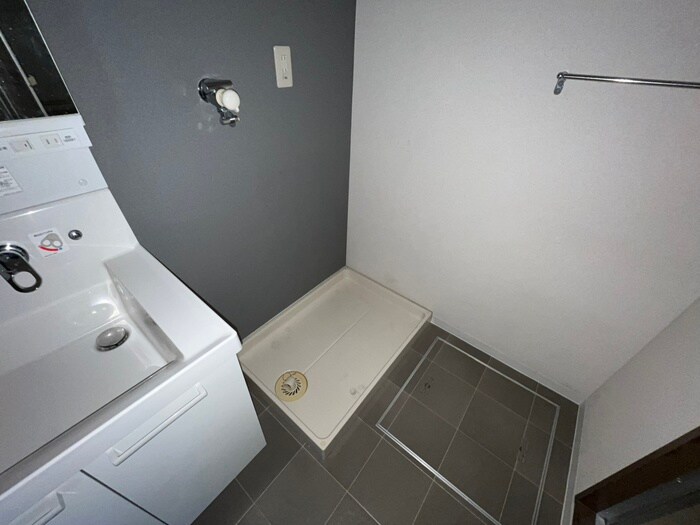 物件内観写真20　(洗濯機置場)