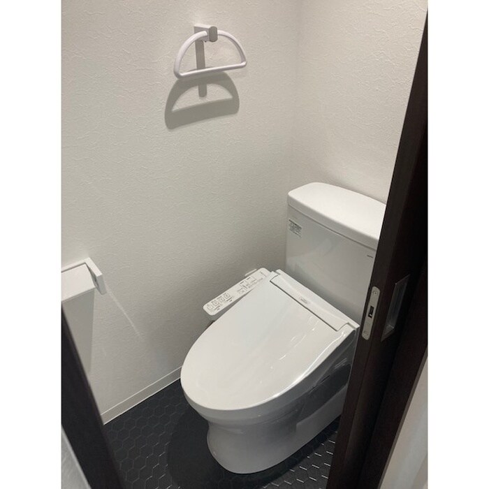物件内観写真11　(トイレ)