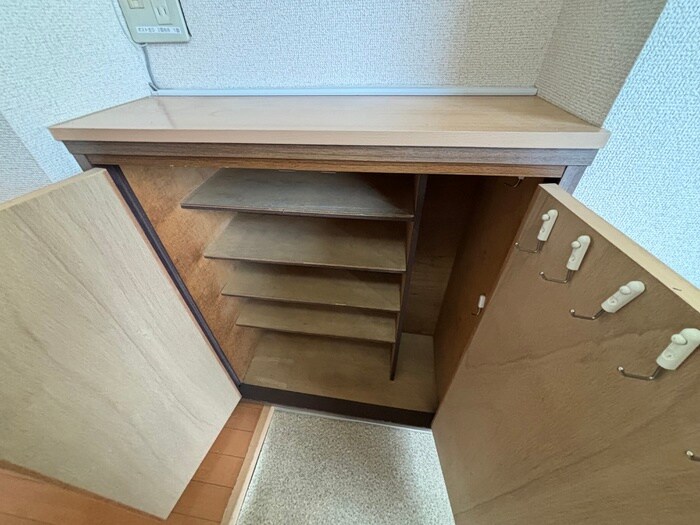 物件内観写真14　(靴箱)
