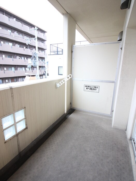 物件内観写真16　(ベランダ・バルコニー)