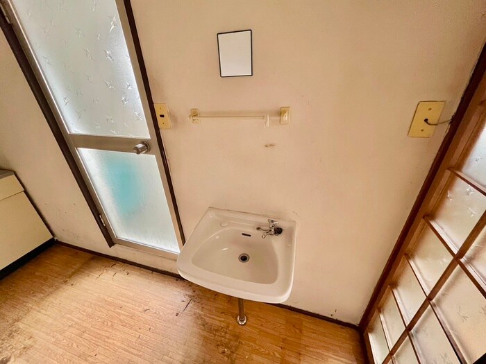 物件内観写真11　(洗面)