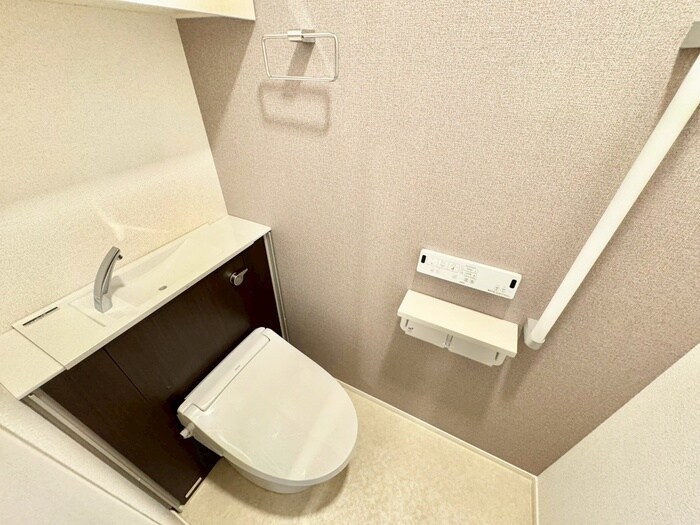 物件内観写真12　(トイレ)