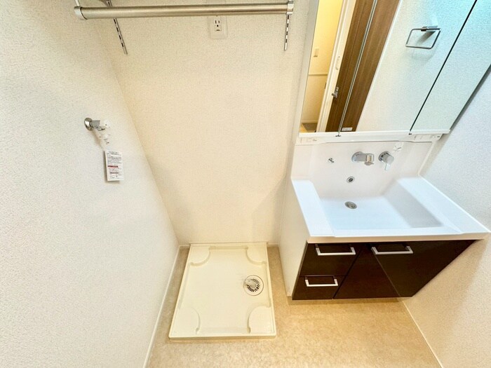 物件内観写真22　(洗濯機置場)