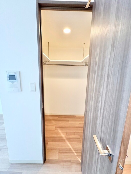 物件内観写真12　(収納)