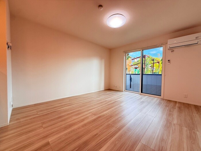 物件内観写真7　(居室)