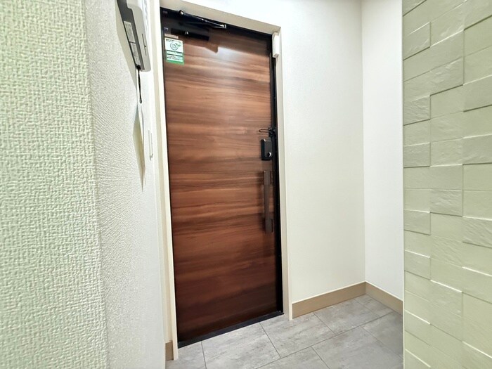 物件内観写真14　(玄関)