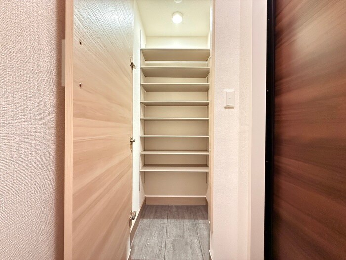 物件内観写真16　(靴箱)