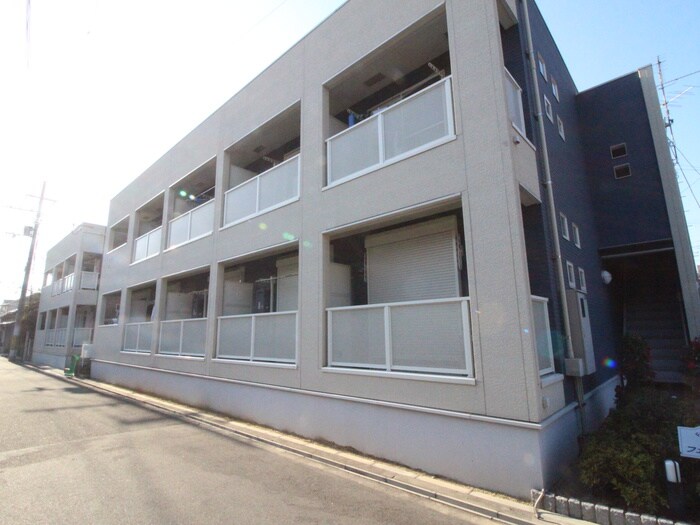 物件外観写真1　(外観写真)