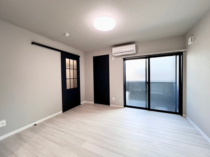 物件内観写真9　(居室)