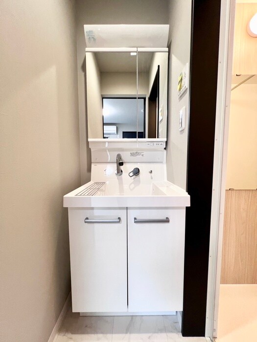 物件内観写真13　(洗面)