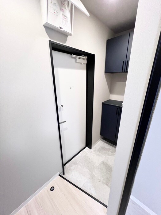 物件内観写真16　(玄関)