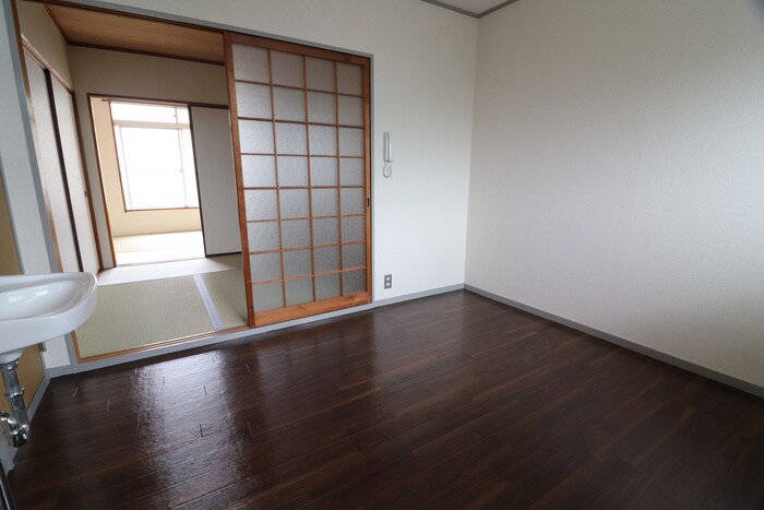 物件内観写真5　(居室)