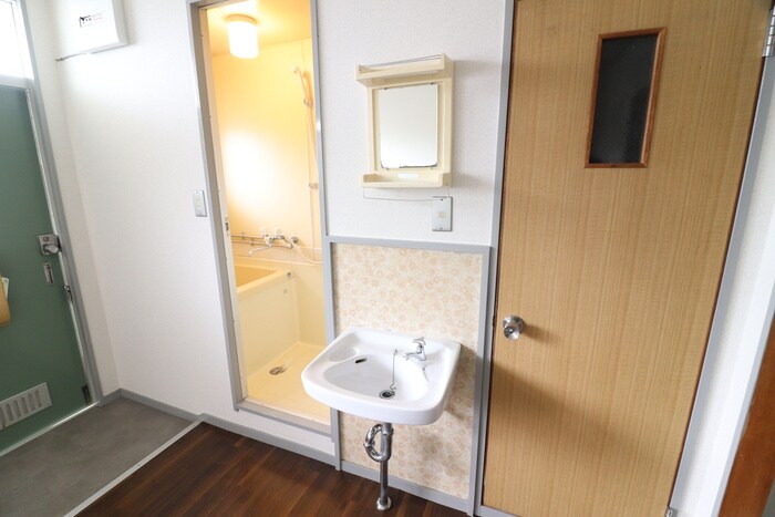 物件内観写真11　(洗面)