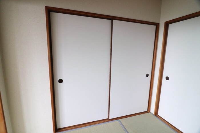 物件内観写真15　(収納)