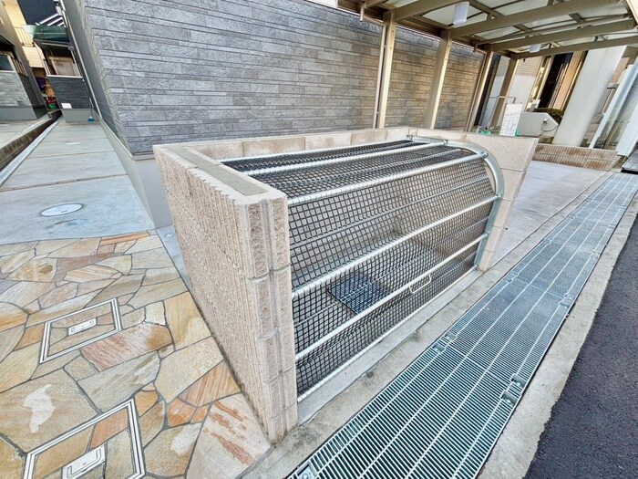 物件外観写真4　(建物設備)