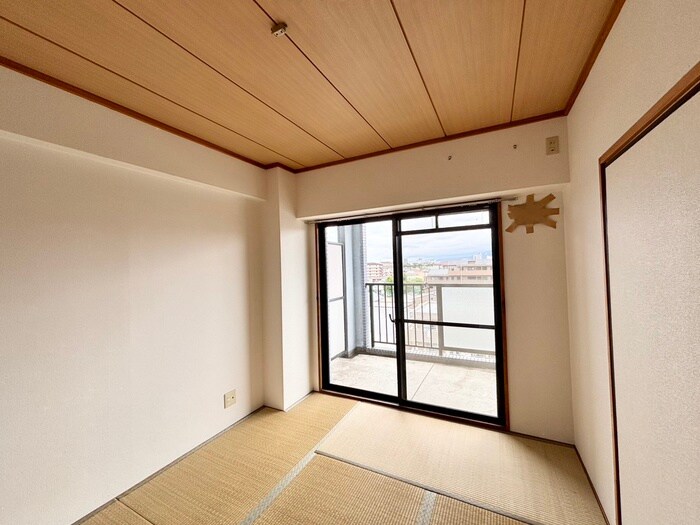 物件内観写真9　(居室)