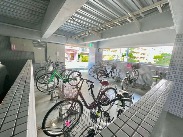 駐輪場