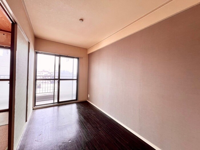 物件内観写真6　(居室)