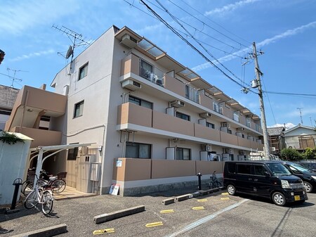 第三シャトーウメダ外観写真